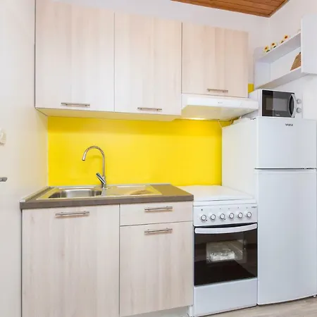 Karmen Apartament *